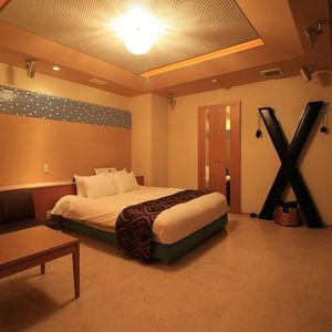 HOTEL OPERA 煌