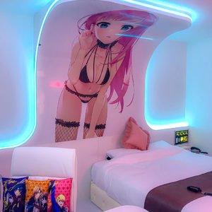 MONKEY'S HOTEL