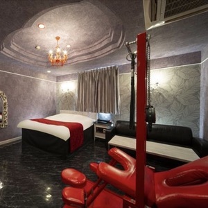 HOTEL FIVE plus